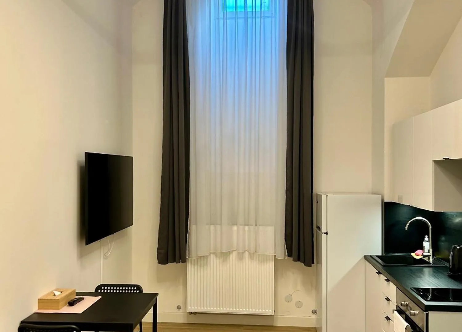 Figaro Suites Praga 4*,