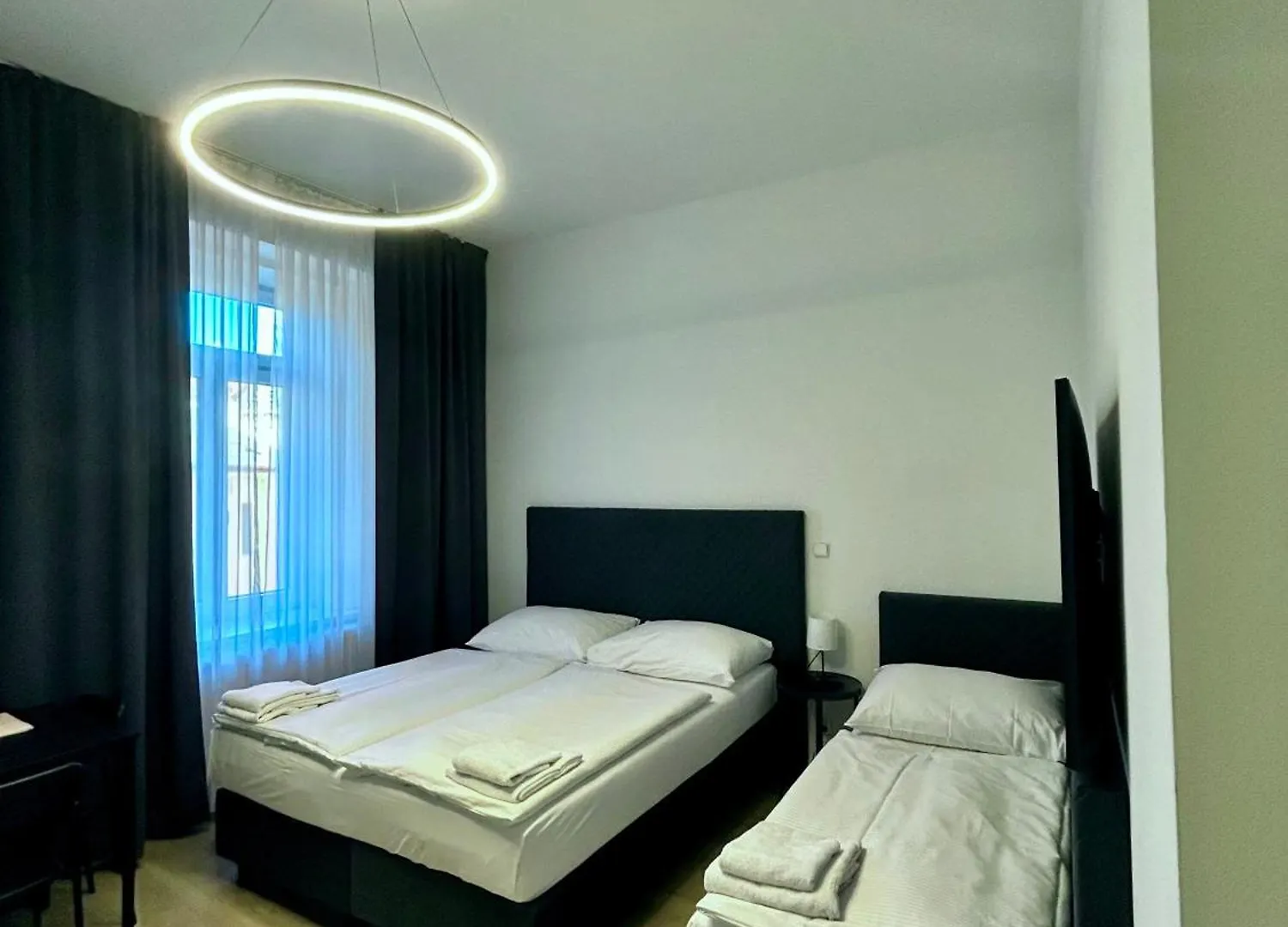 براغ Figaro Suites شقة فندقية